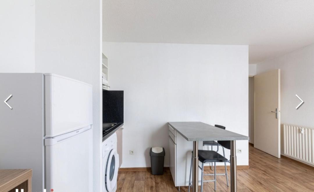Appartamento studio refait à neuf Fréjus Esterno foto